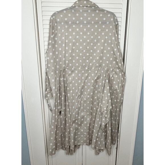 Krista Larson Taupe Polka-dot Pinwheel Dress, One Size - Picture 5 of 6